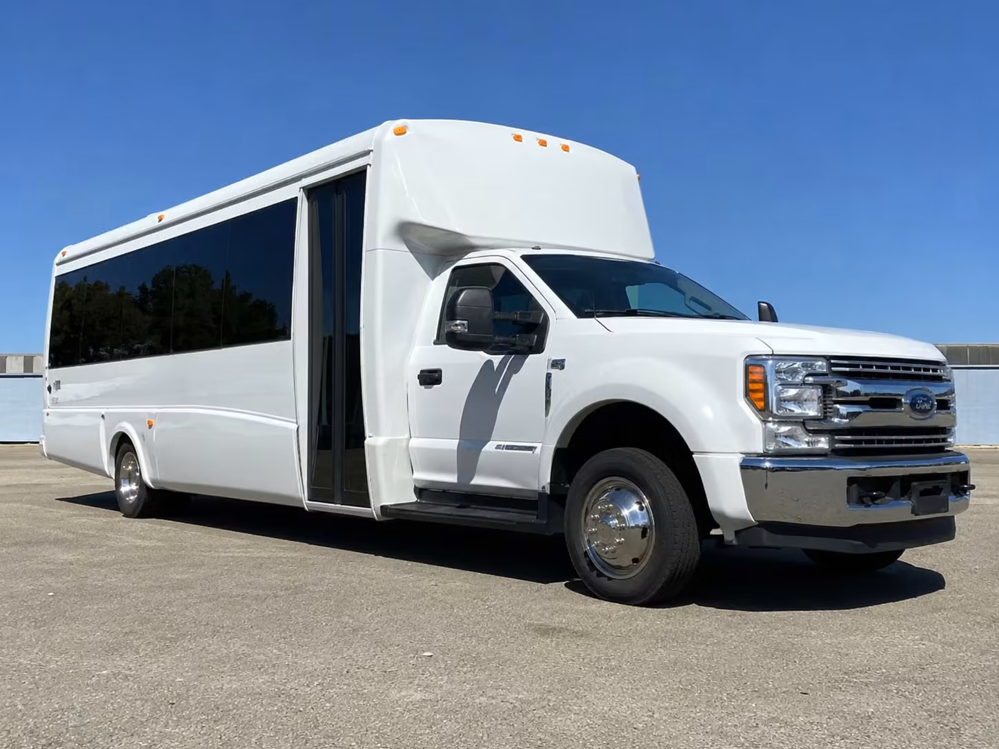 20 passenger minibus