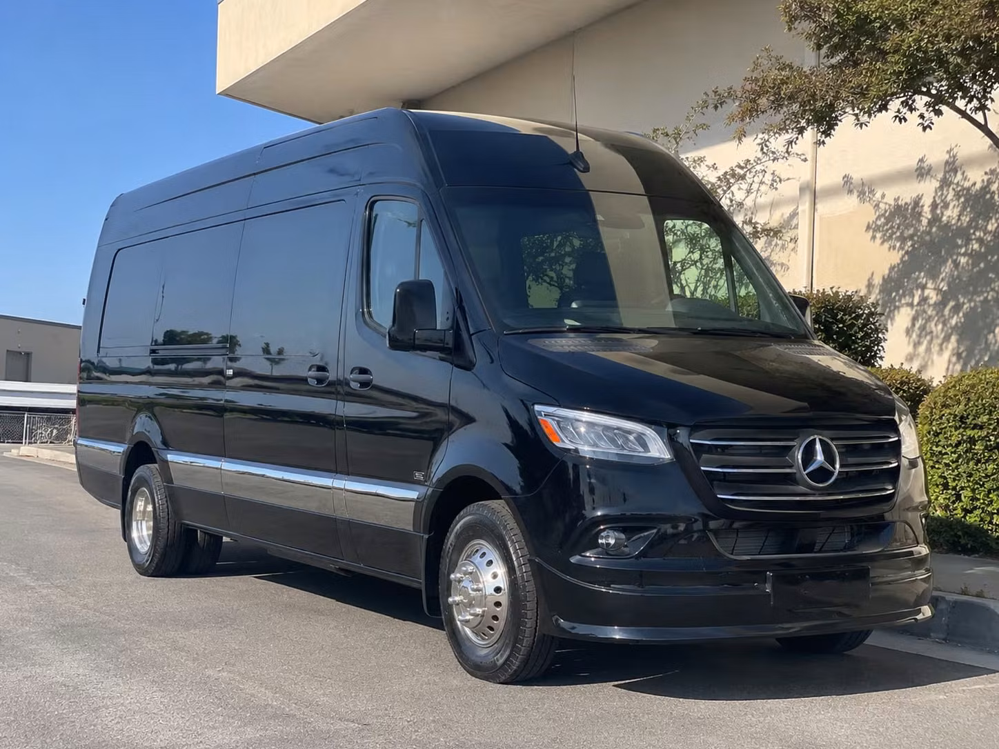 corporate event bus rentals in santa monica