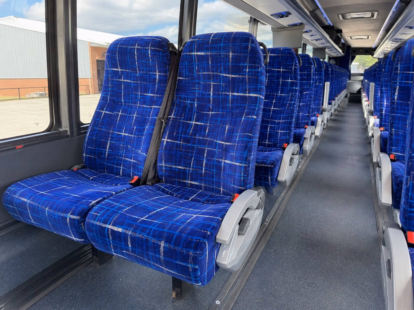 sofi stadium charter buses for rams and chargers games