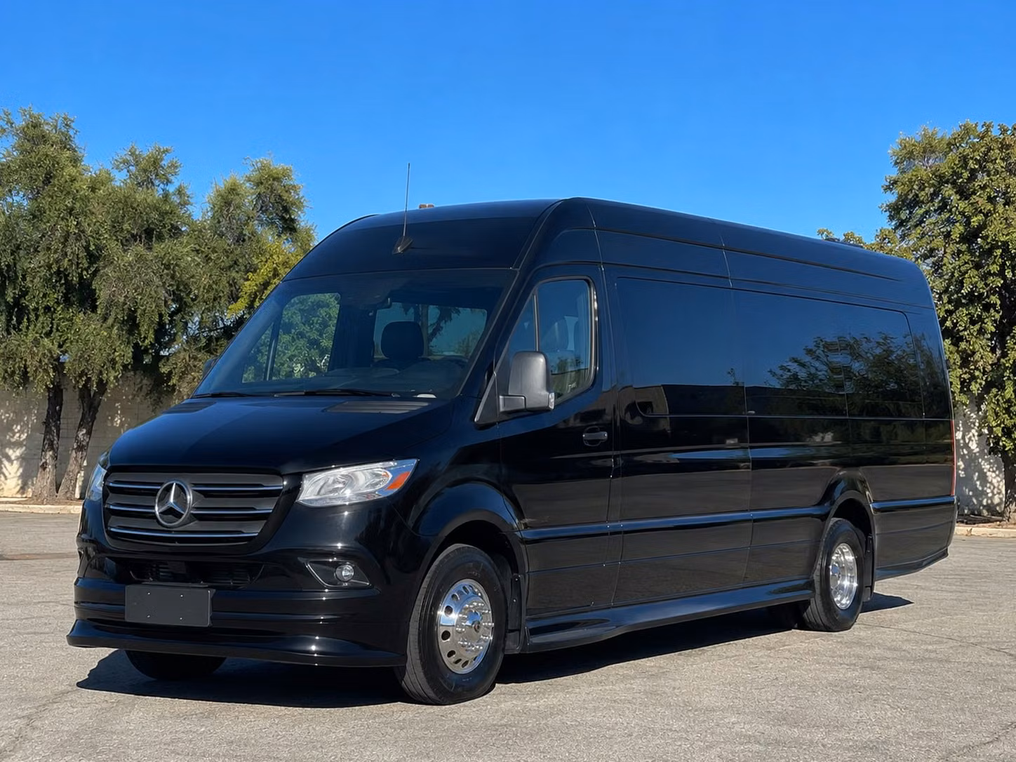 transportation serving santa monica and nearby cities